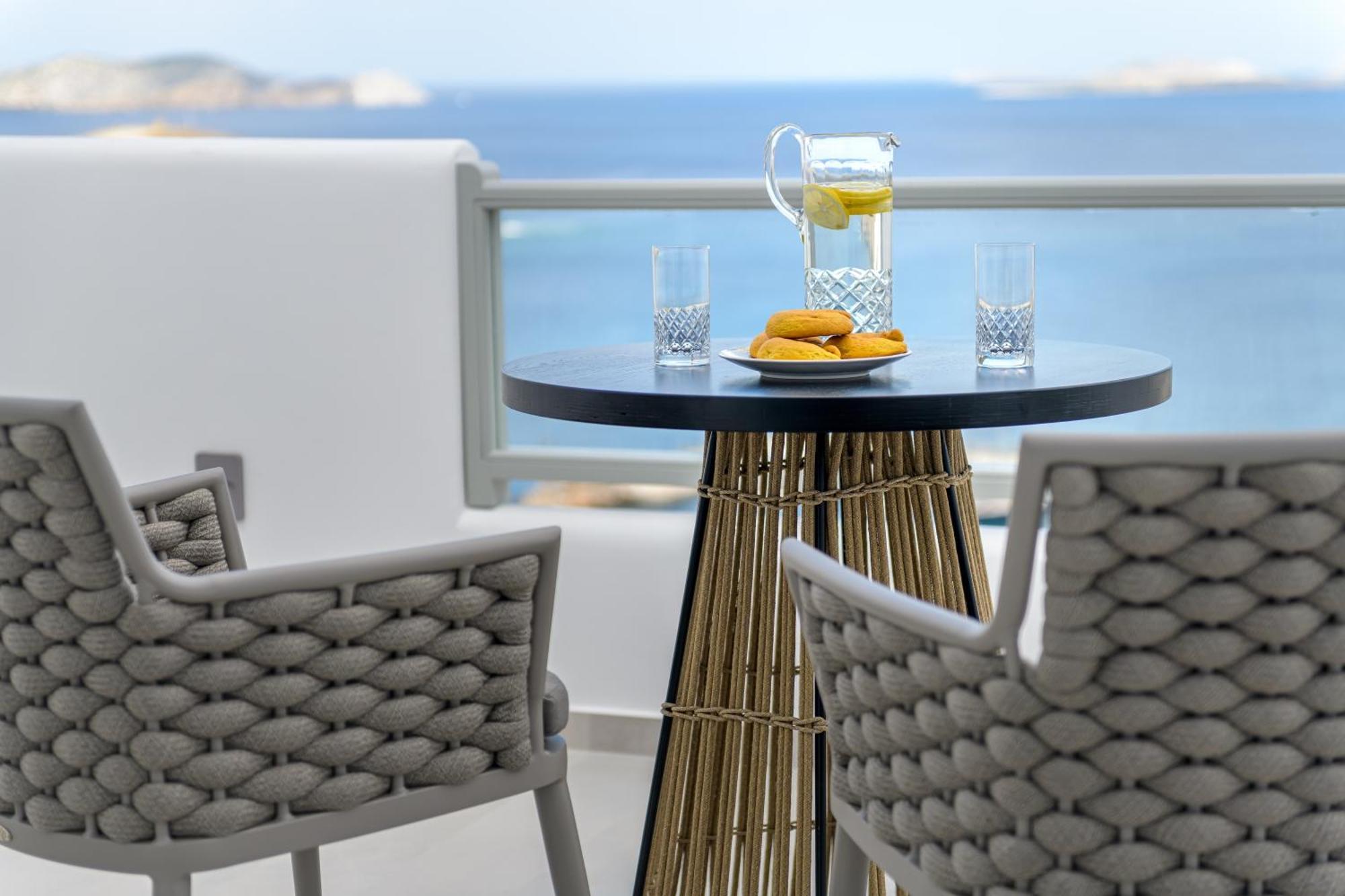 Vivere Luxury Suites Pera Gyalos Exterior foto